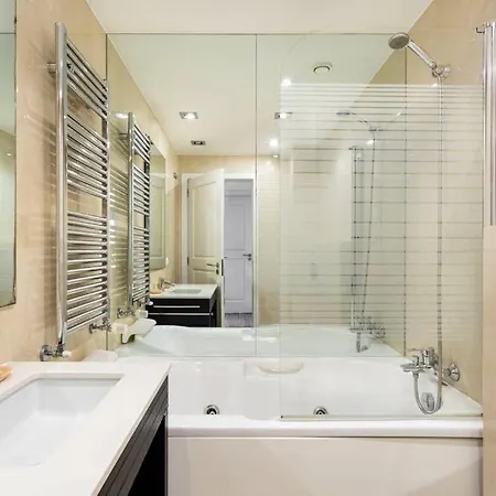Guestready - Stunning Design Apartments In Chiado * Lissabon