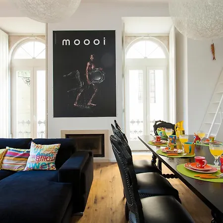 Joivy Stunning Design In Chiado Apartment Lisbon