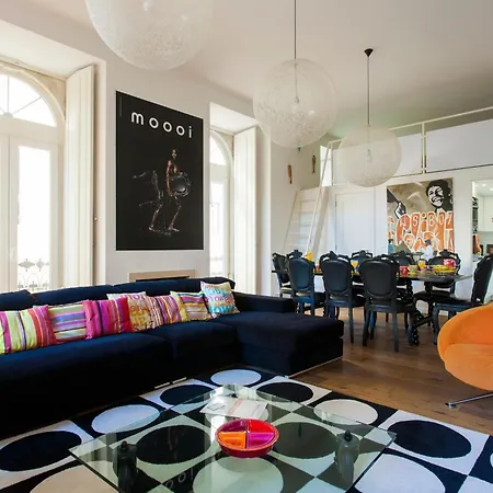 Apartment Joivy Stunning Design In Chiado Lisbon