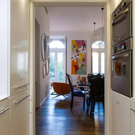 Joivy Stunning Design In Chiado Lisbona