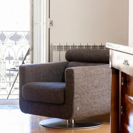 Apartment Joivy Stunning Design In Chiado Lisbon