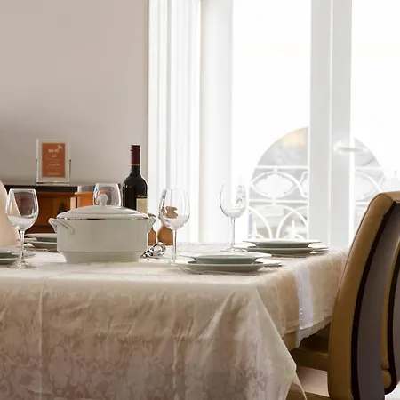 Joivy Stunning Design In Chiado *