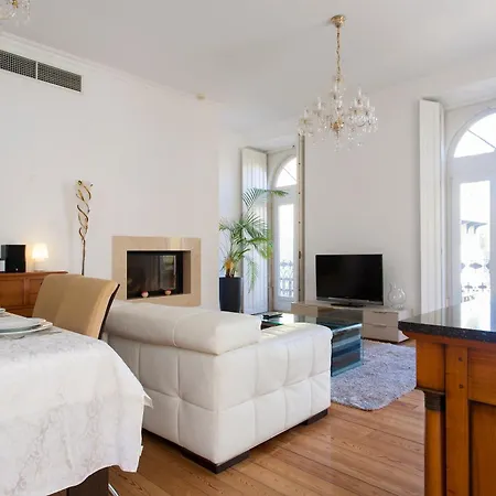 Apartment Joivy Stunning Design In Chiado