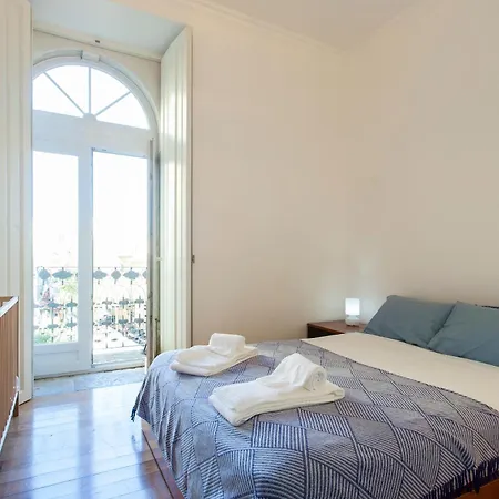 Joivy Stunning Design In Chiado Lisbon