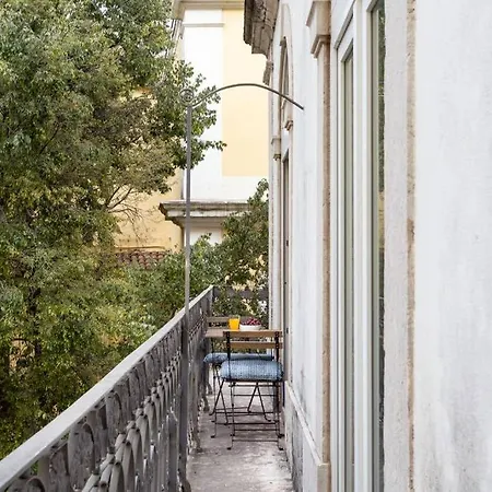 아파트 Guestready - Stunning Design In Chiado