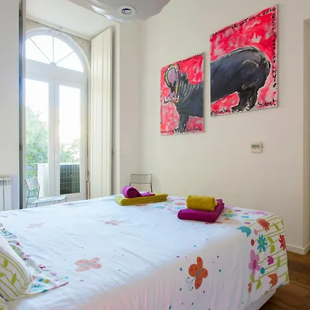 Joivy Stunning Design In Chiado Lisboa
