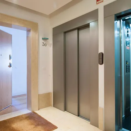 Joivy Stunning Design In Chiado Apartamento